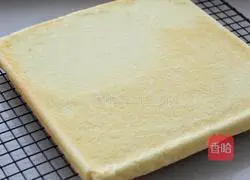 Illustration of how to make cream cake roll 8