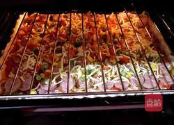 Pictures of how to make sausage pizza 7