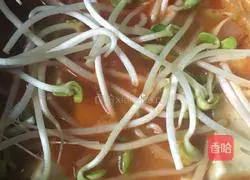 Illustration of how to make kimchi and pork ribs pot 12