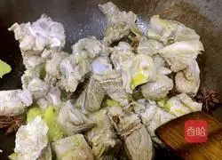 Illustration of how to make sweet and sour pork ribs (braised pork ribs) 5