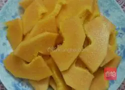 Illustration of how to make papaya and braised eggs 1