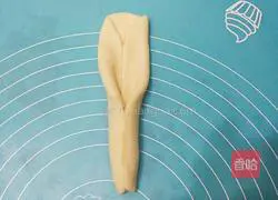 Illustration of how to make sugar cream bread 6