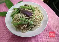 Illustration of how to make a pot of fragrant noodles 7