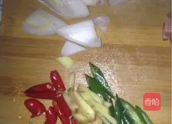 Illustration of how to make cumin Qianzhang Pork Slices 2