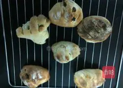 Illustration of how to make Russian buns 6