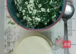 Illustration of how to make shepherd's purse tofu dumplings 3