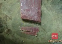 Illustration of how to make pepper-fried pork slices 2