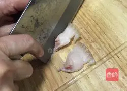 Illustration of how to make steamed rice noodles and meat 4