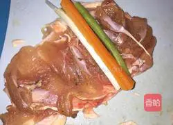 Chicken Legs Illustration of how to make vegetable rolls 8