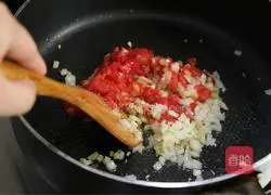 Illustration of how to cook mussels in French white wine 3