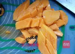 Illustration of how to make simulated corn mousse cake 1