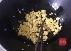 Illustration of how to make batter cake (Chinese pizza) 3