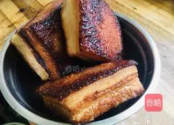 Illustration of how to make pork with pickled vegetables 5