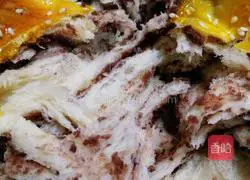 Illustration of how to make hand-shredded bean paste bread without kneading out the film 8