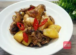 Potato Illustration of how to make braised chicken 10