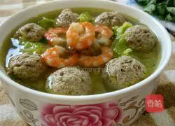 Illustration of how to make shrimp, beef and radish meatball soup 14