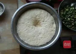 Illustration of how to make rapeseed, tofu and shrimp buns 5