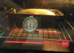 Milk-flavored two-color bread recipe 10