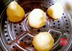 Illustration of how to make bean dregs and red bean paste wowotou 8