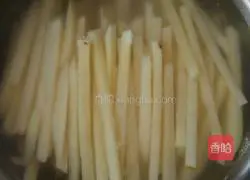 Illustration of how to make homemade French fries 4