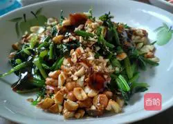 Illustration of how to make spinach with nuts 11