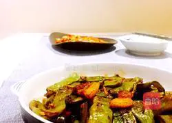 Illustration of braised lentils in sauce 13