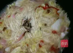 Kimchi Illustration of cooking noodles 9