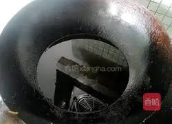 Illustration of how to make vegetarian fried carrot balls 6