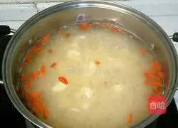 Recipe of Lily, Wolfberry and Tremella Soup 10