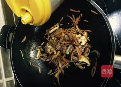 Illustration of how to make assorted fried rice noodles 8