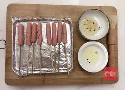 Illustration of how to make barbecue sausage 5