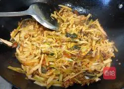 Illustration of how to make Laotan kimchi minced pork vermicelli (Sichuan style home-cooked version) 11