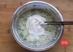 Zucchini and Egg Soft Pancake Bento Recipe Illustration 8