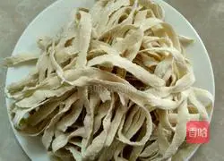 Fried Illustration of how to make knife-cut noodles 1