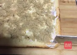 Illustration of how to make meat floss bread 14