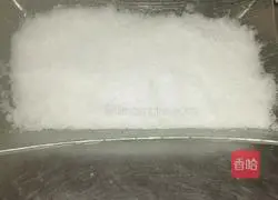 Illustration of how to make geoduck sashimi 5