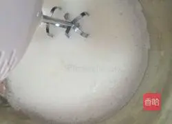 Illustration of how to make ten-inch cocoa chiffon cake base 10