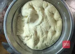 Beef Sausage Potato Pizza Recipe Illustration 1