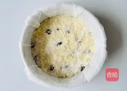 Illustration of how to make addictive French toast turn into coconut cake in one bite 4