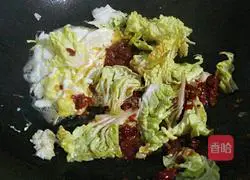 Illustration of how to make fried rice noodles with chopped pepper 4