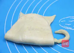 Illustration of making whole wheat honey bread for cats 9