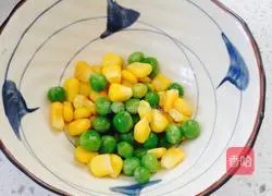Illustration of how to make corn vegetable and fruit assorted salad 2