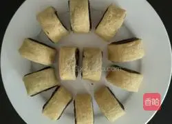 Illustration of Chinese dessert donkey rolling 5