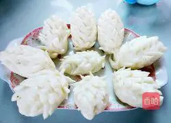 Illustration of how to make sesame candy hedgehog buns 18
