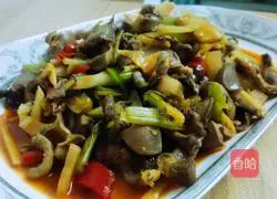 Illustration of how to make spicy and sour chicken with kimchi 6