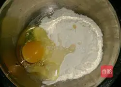 Golden worm bread (imitation of banana egg puff pastry bread) French baguette series) illustration 1