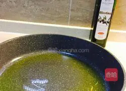 Illustration of how to make red stewed beef patties with pan-fried beef patties 9