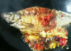 Illustration of Braised Wuchang Fish 7