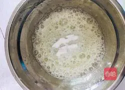 Illustration of how to make chiffon cake 6