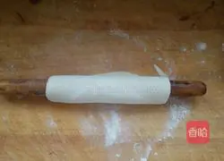 Illustration of making braised noodles with shredded mushrooms and chicken 15